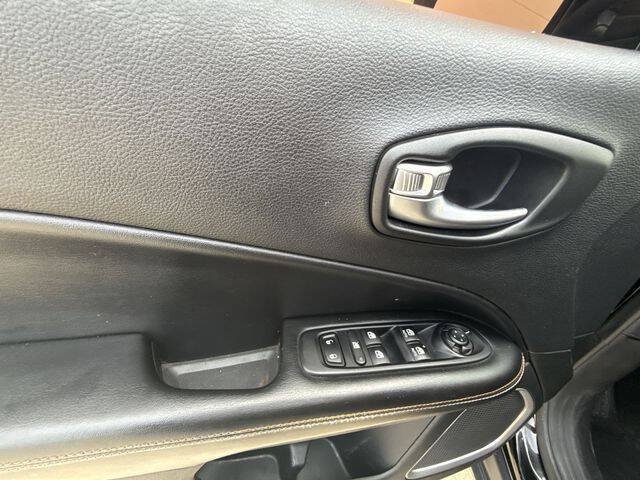Used 2020 Jeep Compass Sport AWD/4WD image 24