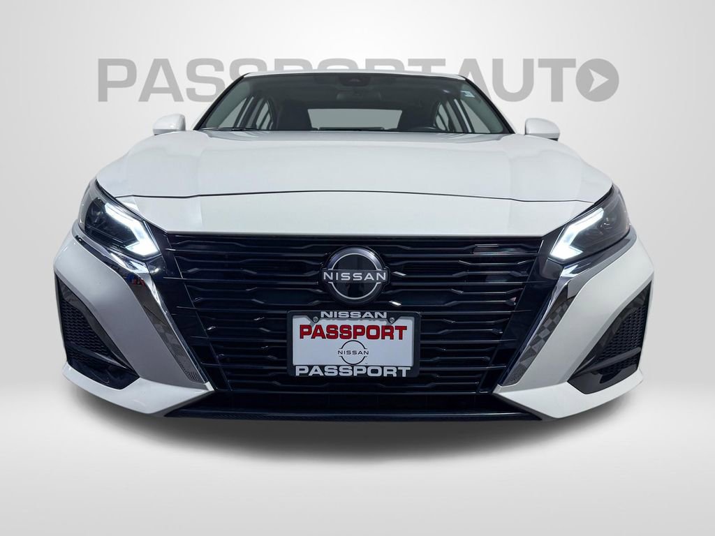 Certified 2024 Nissan Altima 2.5 SV w/ SV Premium Package image 2