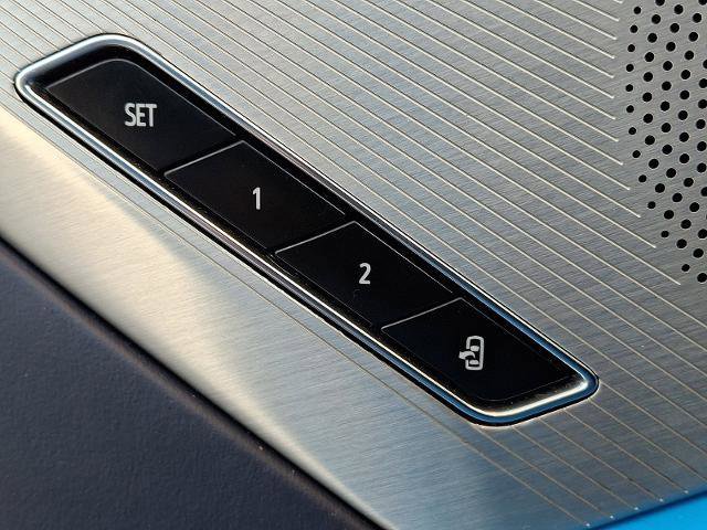 Used 2022 Chevrolet Corvette Stingray Premium Conv w/ 3LT image 19