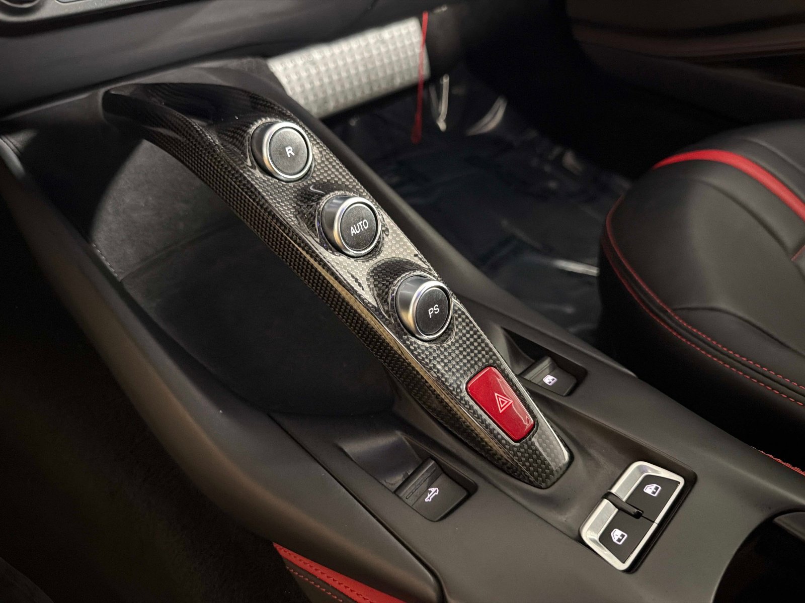 Used 2021 Ferrari 812 GTS RWD image 36