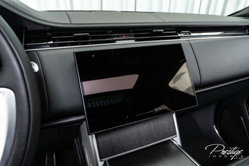 Used 2024 Land Rover Range Rover SV image 30