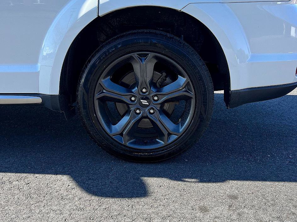Used 2019 Dodge Journey Crossroad image 12
