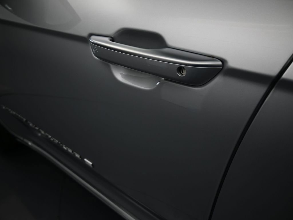 New 2025 Jeep Grand Cherokee Summit image 39