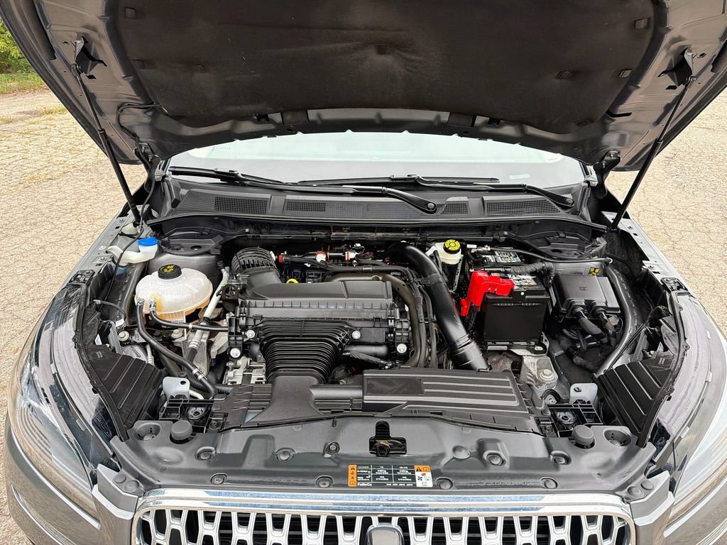 Used 2025 Lincoln Corsair AWD w/ Equipment Group 101A image 32