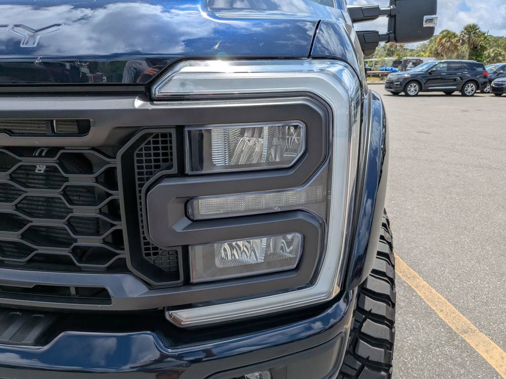 Used 2024 Ford F250 Lariat w/ Lariat Ultimate Package AWD/4WD image 11