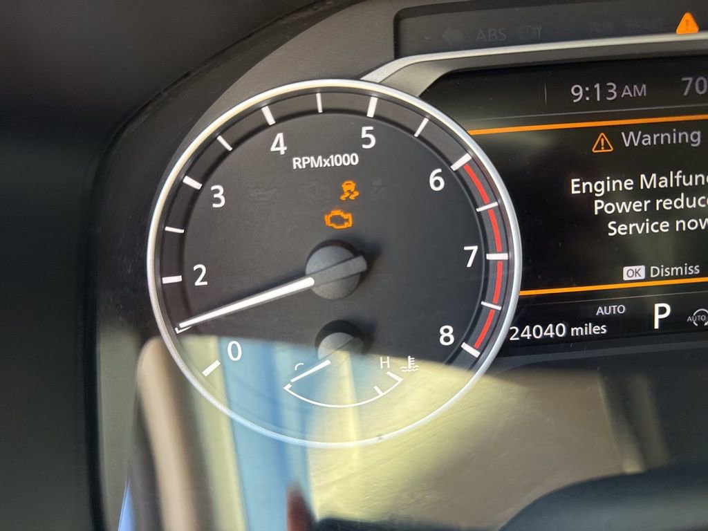 Used 2025 Nissan Rogue SV image 8