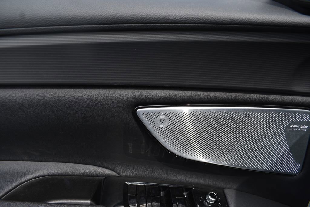 Used 2024 Maserati Grecale GT image 13