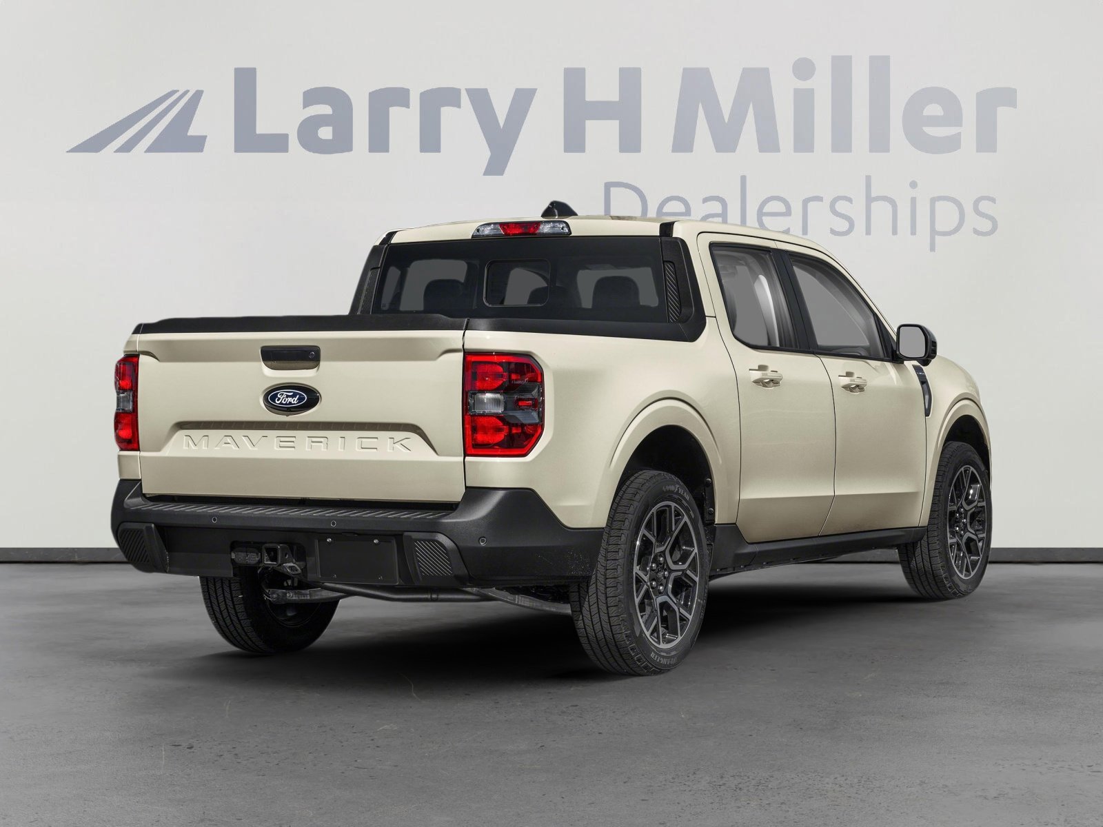 Used 2025 Ford Maverick Lariat w/ 4K Tow Package image 2