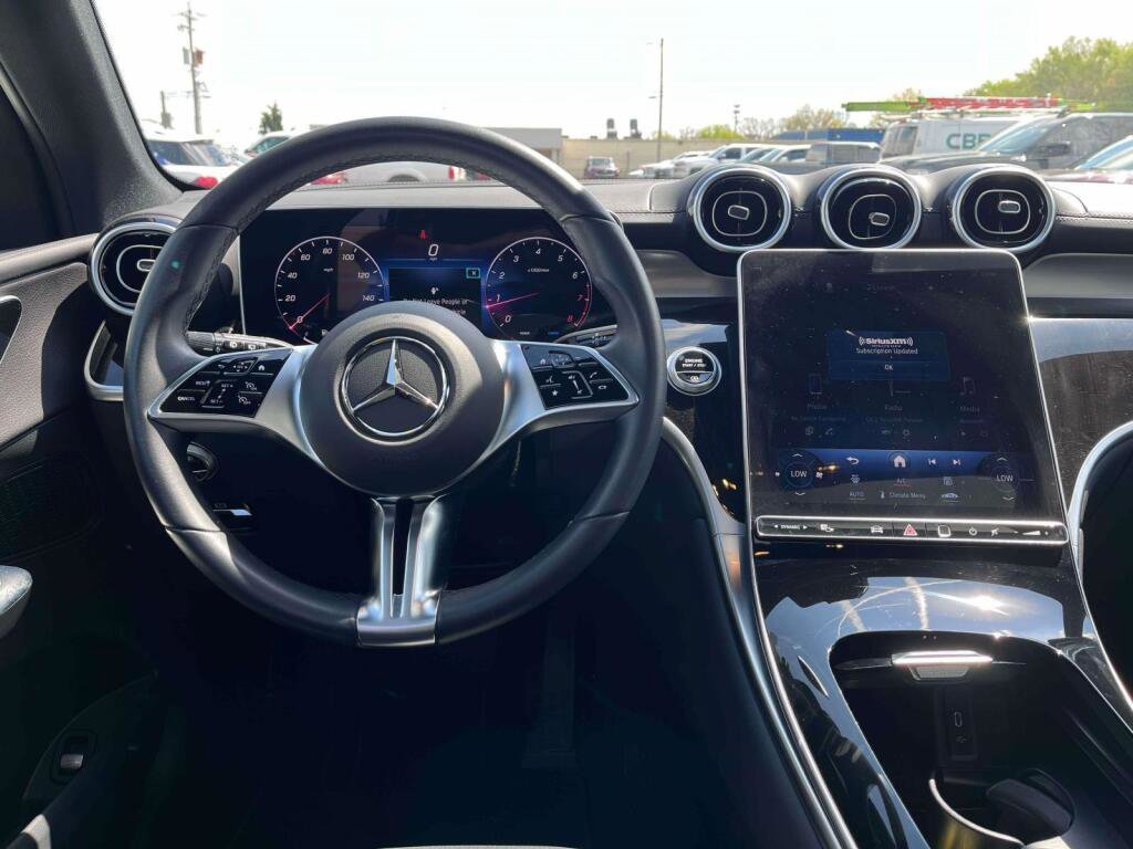 Certified 2024 Mercedes-Benz GLC 300 4MATIC image 2