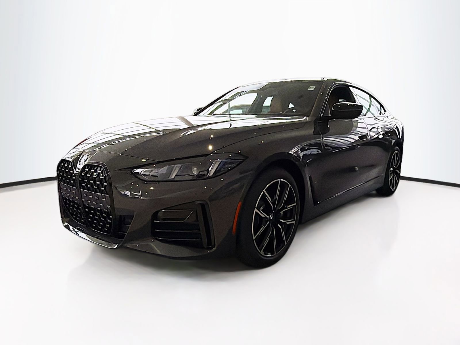 New 2026 BMW 430i xDrive w/ M Sport Package AWD/4WD image 3