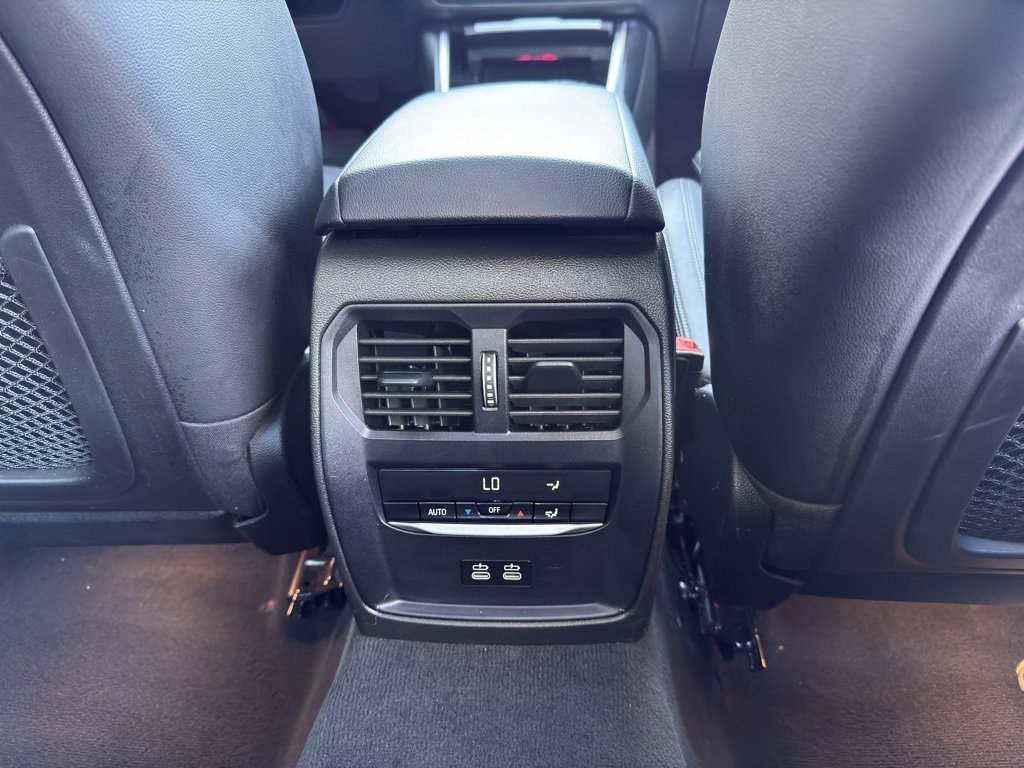 Used 2023 BMW 330i Sedan w/ Driving Assistance Package image 31