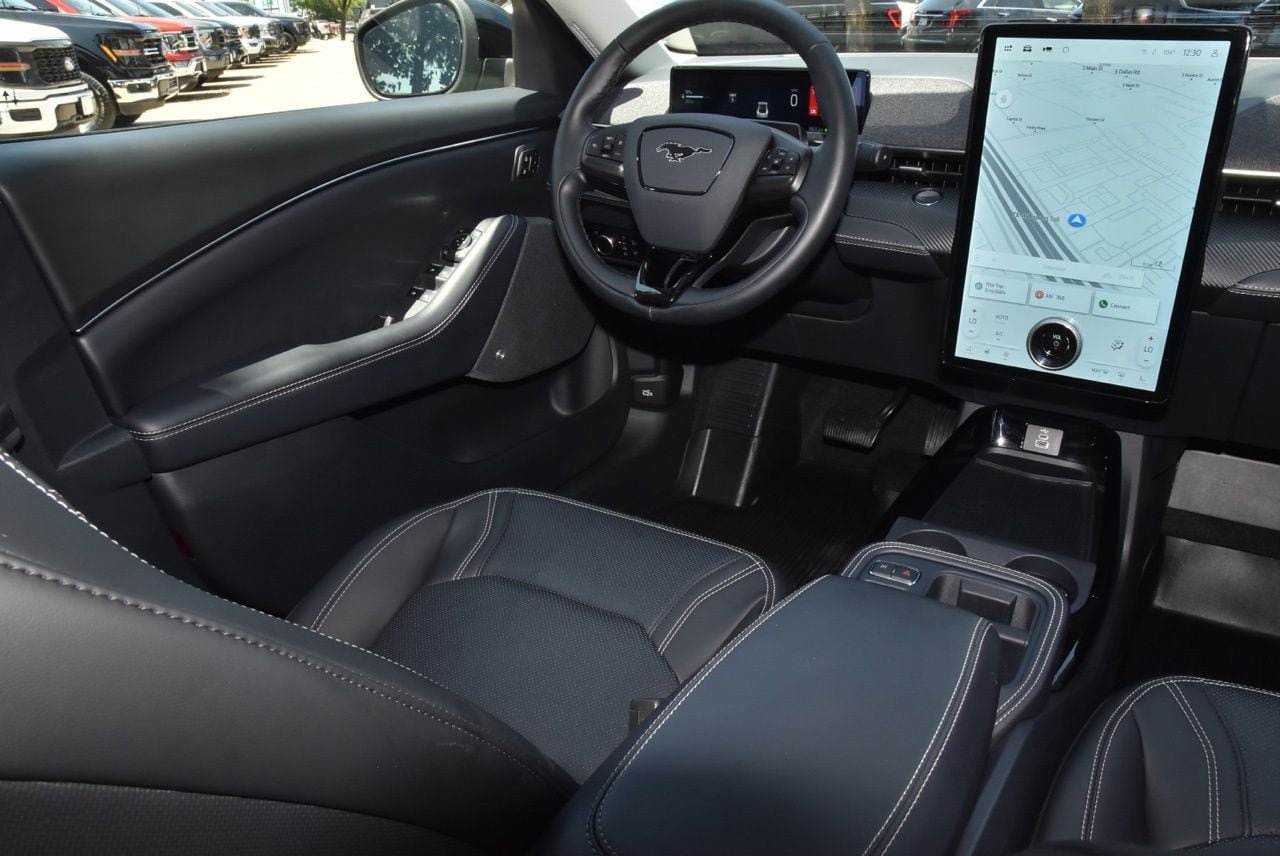 Certified 2025 Ford Mustang Mach-E Premium AWD/4WD image 15