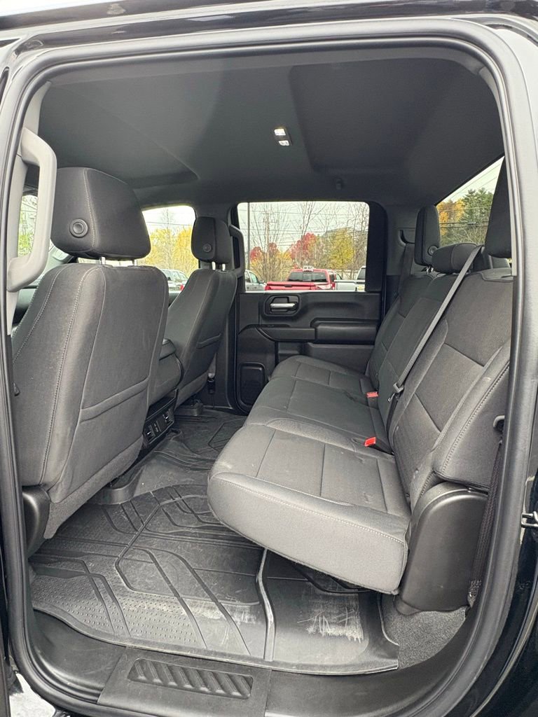 Used 2025 Chevrolet Silverado 2500 Custom w/ Custom Convenience Package image 9