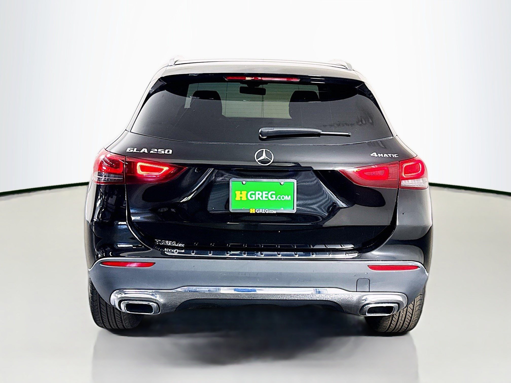 Used 2023 Mercedes-Benz GLA 250 4MATIC w/ Premium Package image 8