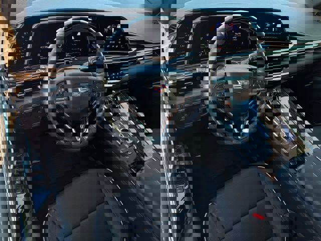 Certified 2023 Cadillac Escalade Premium Luxury w/ LPO, Radiant Package image 24