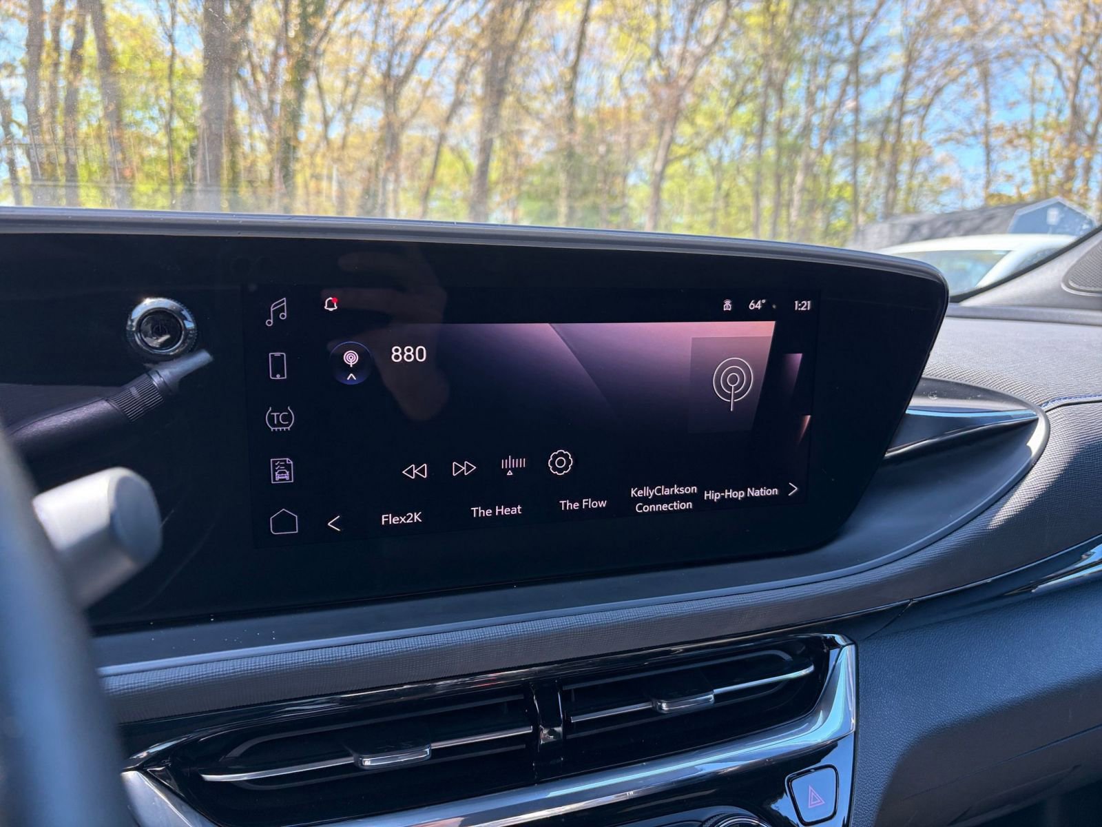 Used 2025 Buick Envista Sport Touring FWD image 20