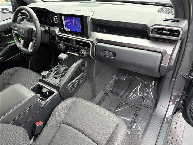 New 2026 Toyota 4Runner SR5 AWD/4WD image 23