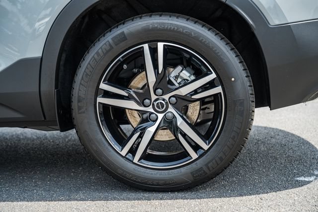 New 2026 Volvo XC40 B5 Core w/ Protection Package Premier AWD/4WD image 18