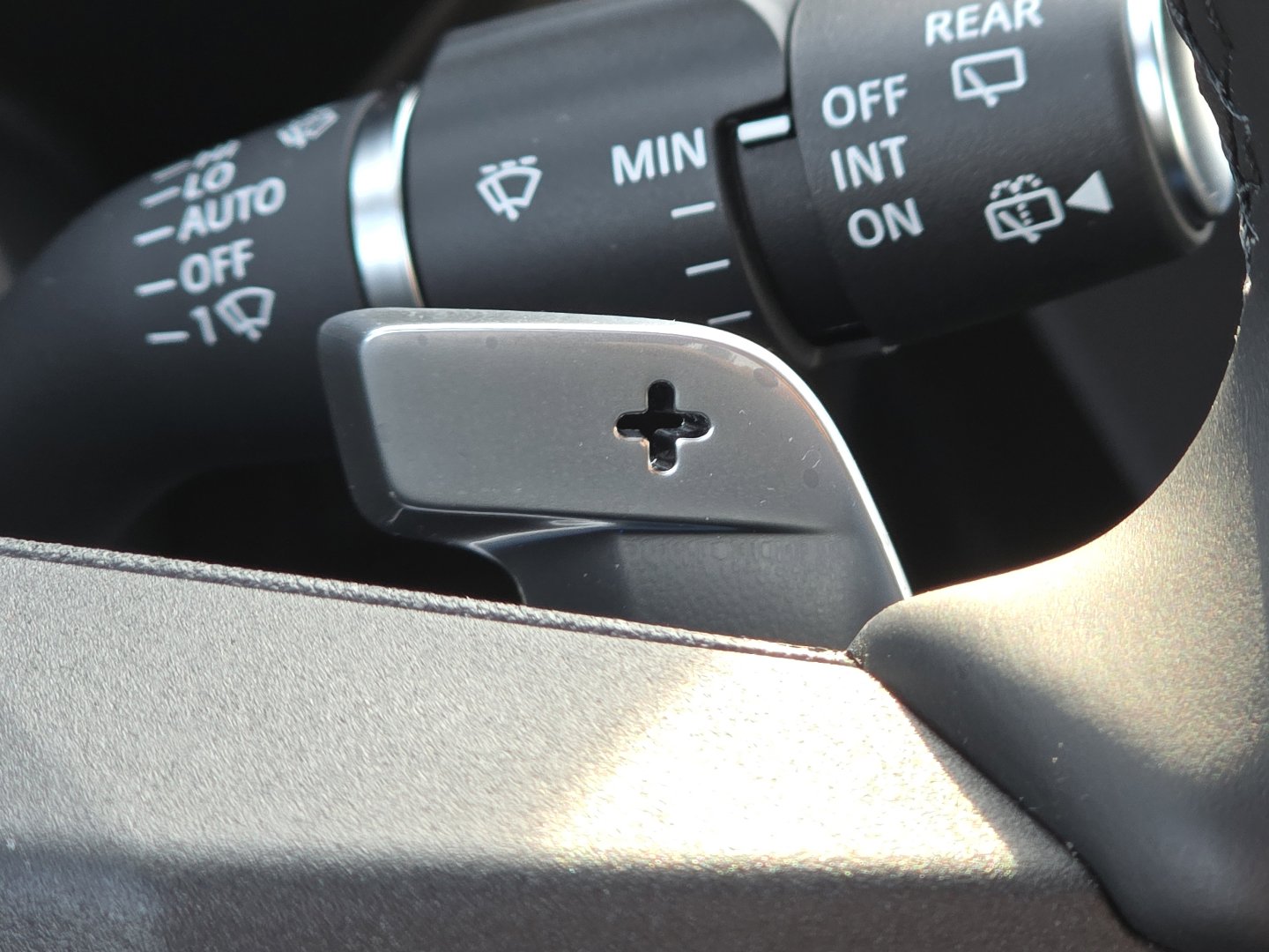 New 2026 Land Rover Defender 130 V8 image 18