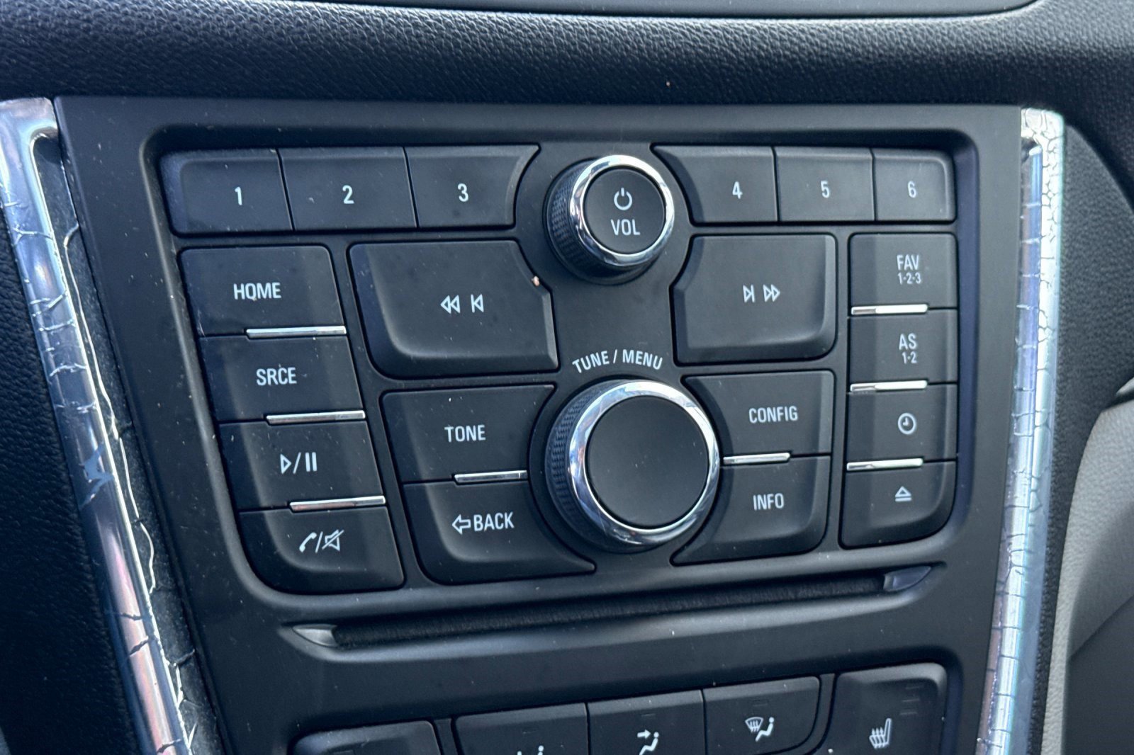 Used 2014 Buick Encore Leather image 17