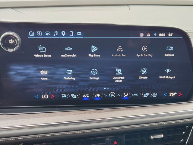 Used 2025 Chevrolet Suburban Premier AWD/4WD image 14