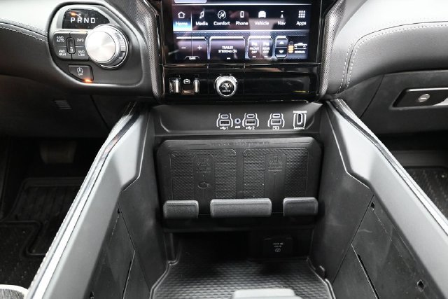 Used 2025 RAM 1500 Limited AWD/4WD image 55