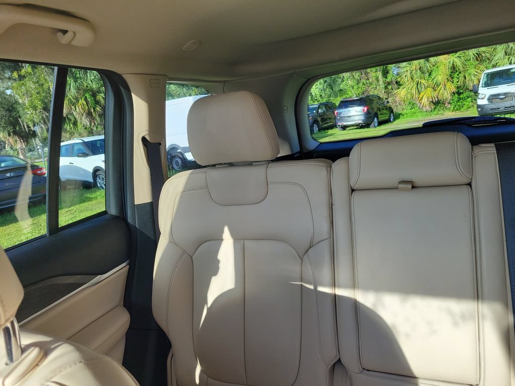 Used 2022 Jeep Grand Cherokee Limited RWD image 16