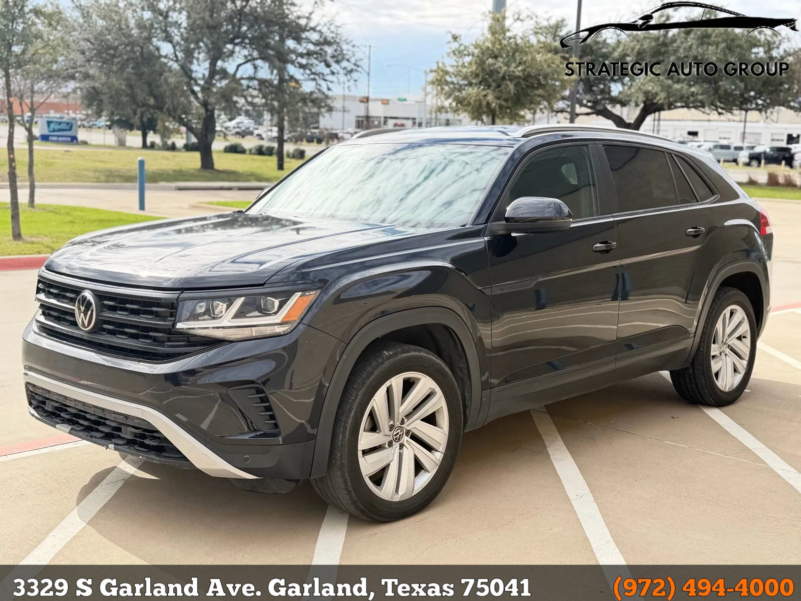 Used 2020 Volkswagen Atlas Cross Sport SE image 1