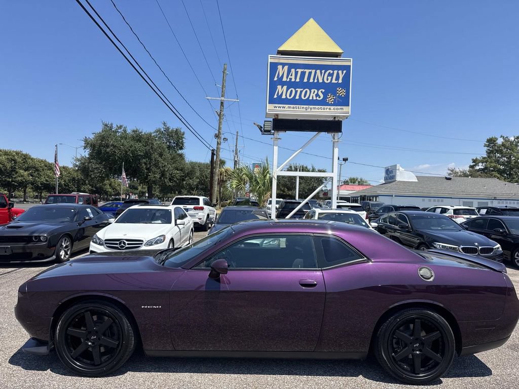 Used 2020 Dodge Challenger R/T w/ Driver Convenience Group RWD image 4