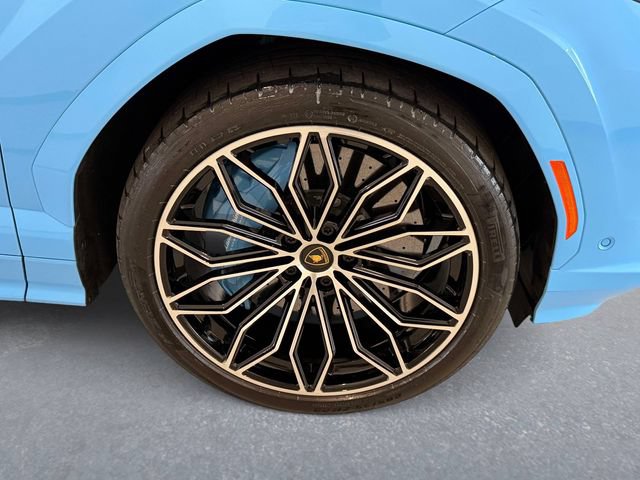 Used 2025 Lamborghini Urus SE AWD/4WD image 7