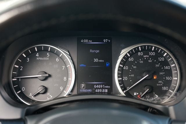 Used 2018 INFINITI Q50 Luxe w/ Cargo Package (L95) RWD image 33