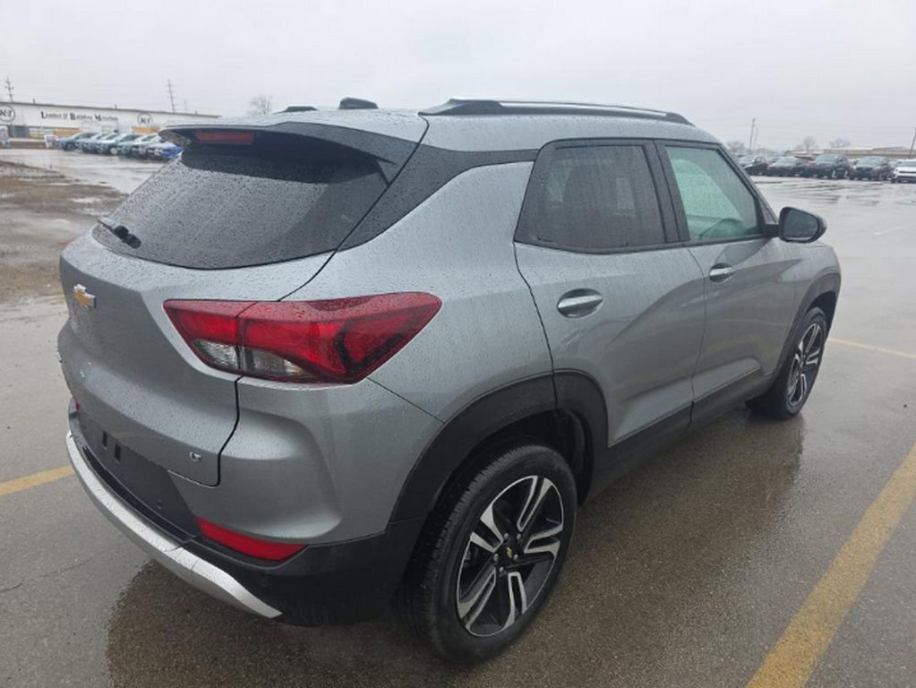 Used 2024 Chevrolet TrailBlazer LT w/ Convenience Package image 4