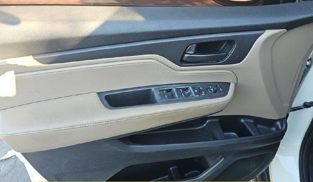 Used 2019 Honda Odyssey LX image 5