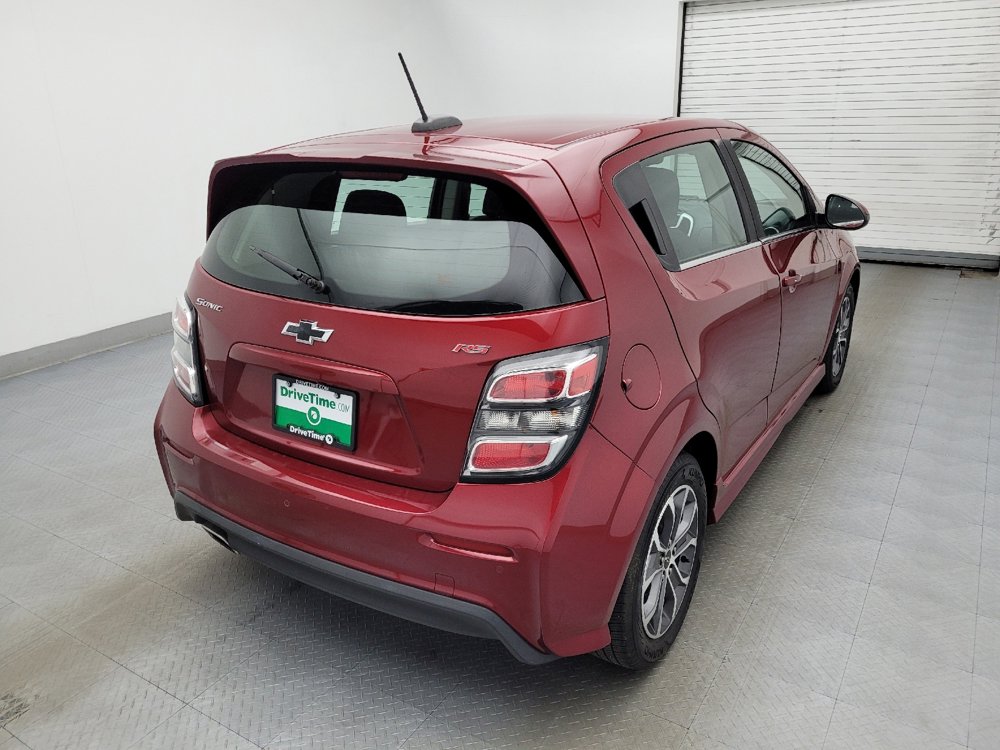 Used 2019 Chevrolet Sonic LT w/ Convenience Package image 9