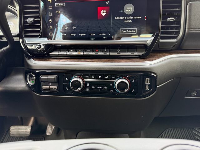 Certified 2024 GMC Sierra 1500 SLE w/ Preferred Package image 11