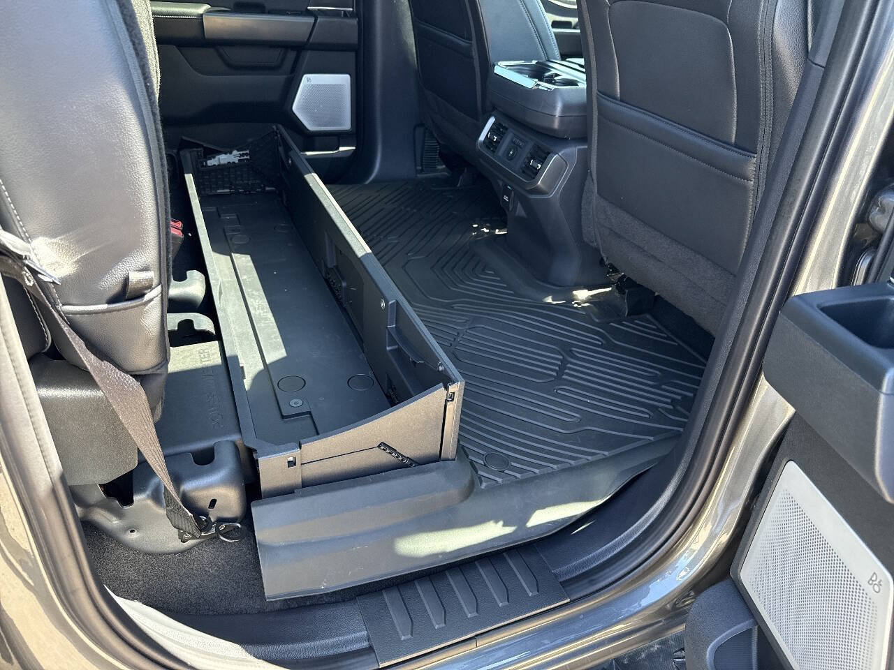 Used 2025 Ford F150 Lariat w/ Equipment Group 502A High AWD/4WD image 21