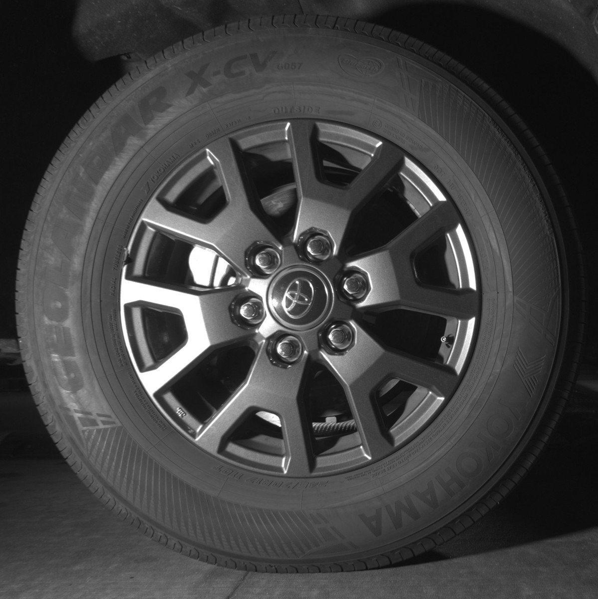 Used 2025 Toyota 4Runner SR5 RWD image 13