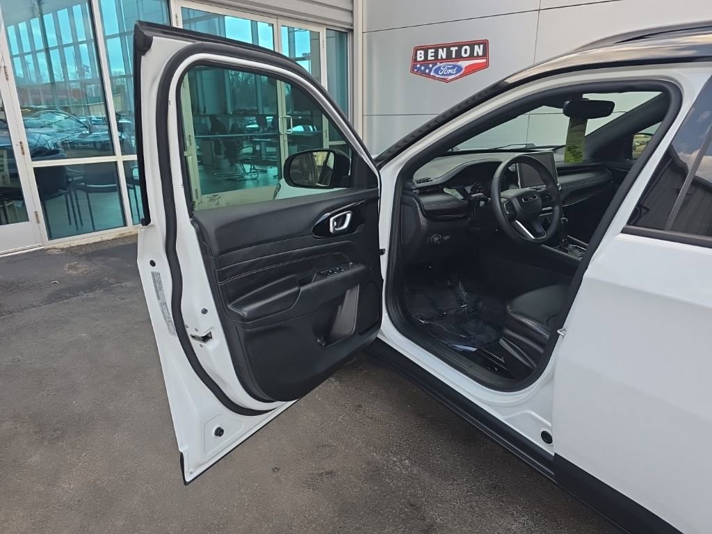 Used 2022 Jeep Compass Altitude image 8