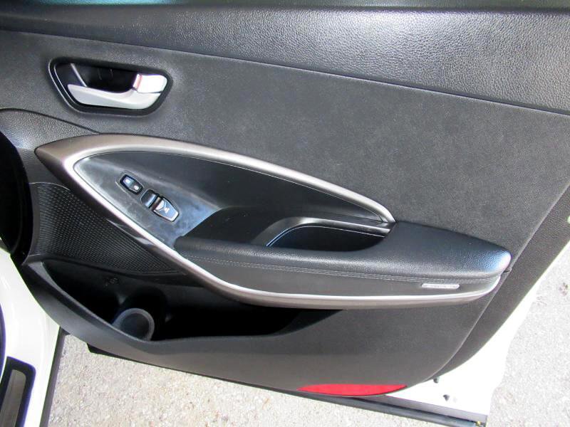 Used 2017 Hyundai Santa Fe Limited image 31