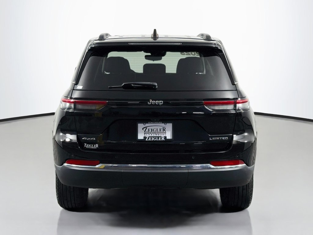 Used 2023 Jeep Grand Cherokee Limited AWD/4WD image 6