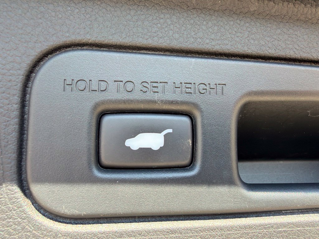 Used 2024 Honda Pilot TrailSport image 17