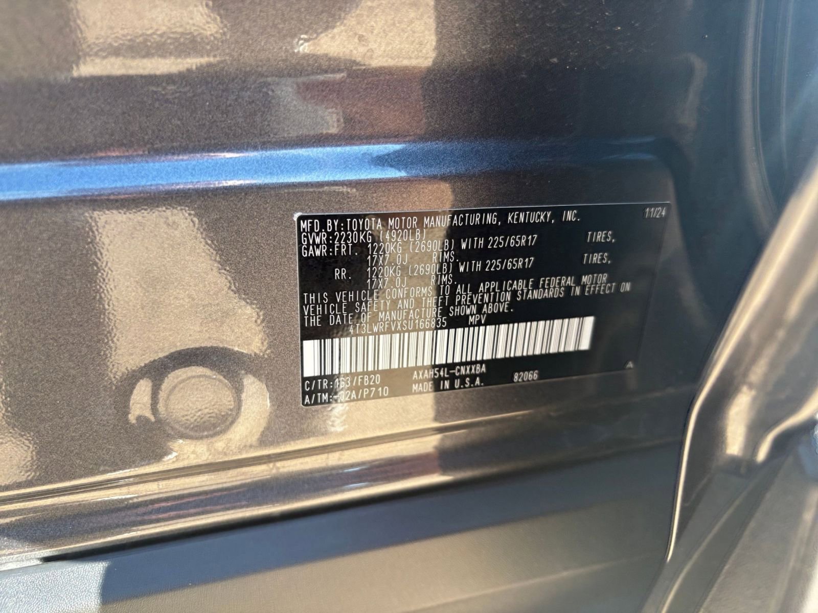 Used 2025 Toyota RAV4 LE image 28