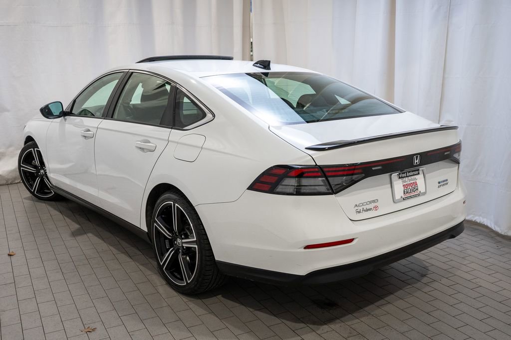Used 2023 Honda Accord Sport image 4