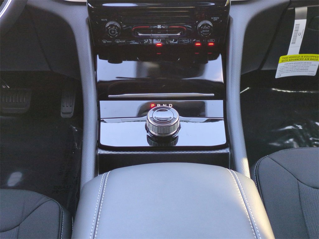 New 2025 Jeep Grand Cherokee Laredo image 19