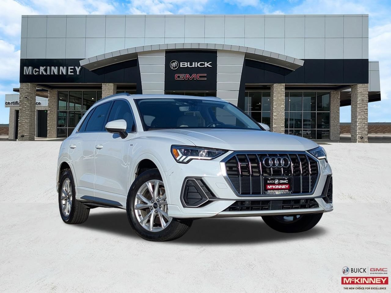 Used 2024 Audi Q3 2.0T Premium Plus w/ Premium Plus Package AWD/4WD image 1