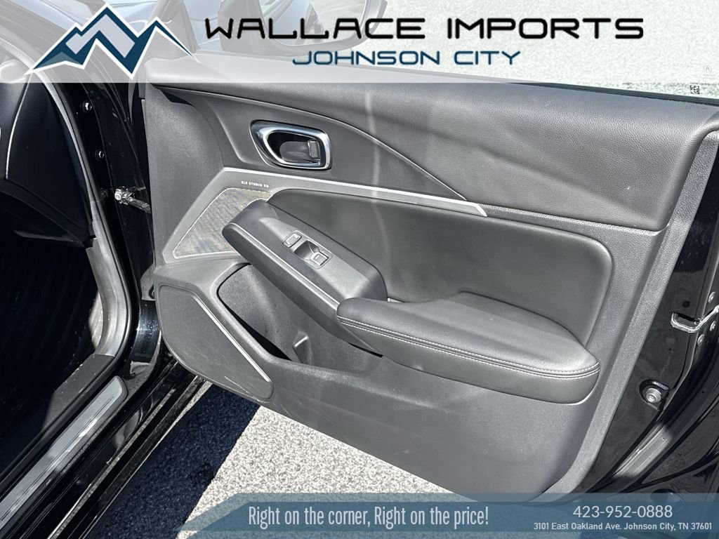 Used 2025 Acura Integra A-Spec image 35