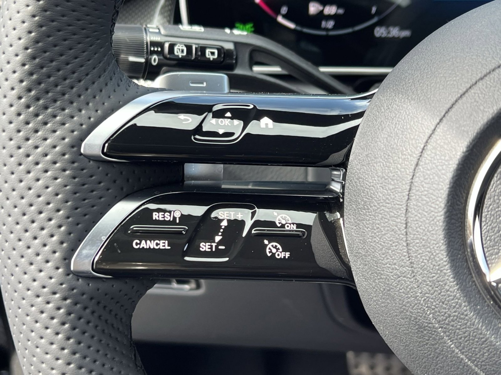 New 2026 Mercedes-Benz GLC 300 4MATIC image 30