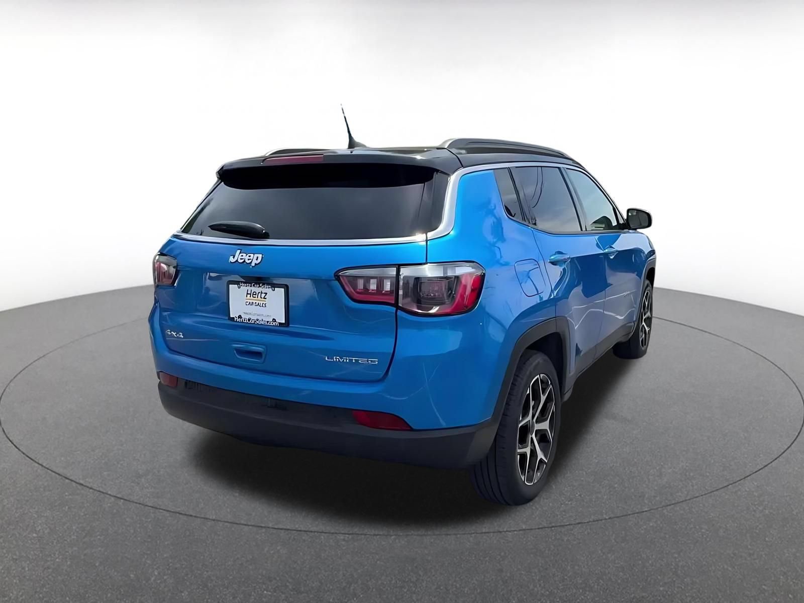 Used 2025 Jeep Compass Limited AWD/4WD image 15