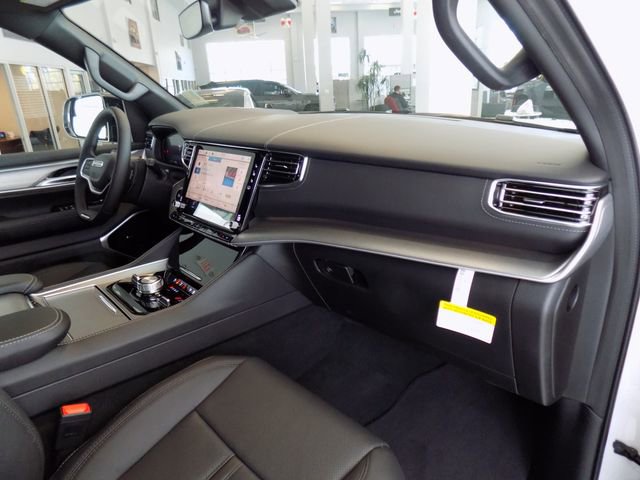 New 2026 Jeep Grand Wagoneer Limited AWD/4WD image 18