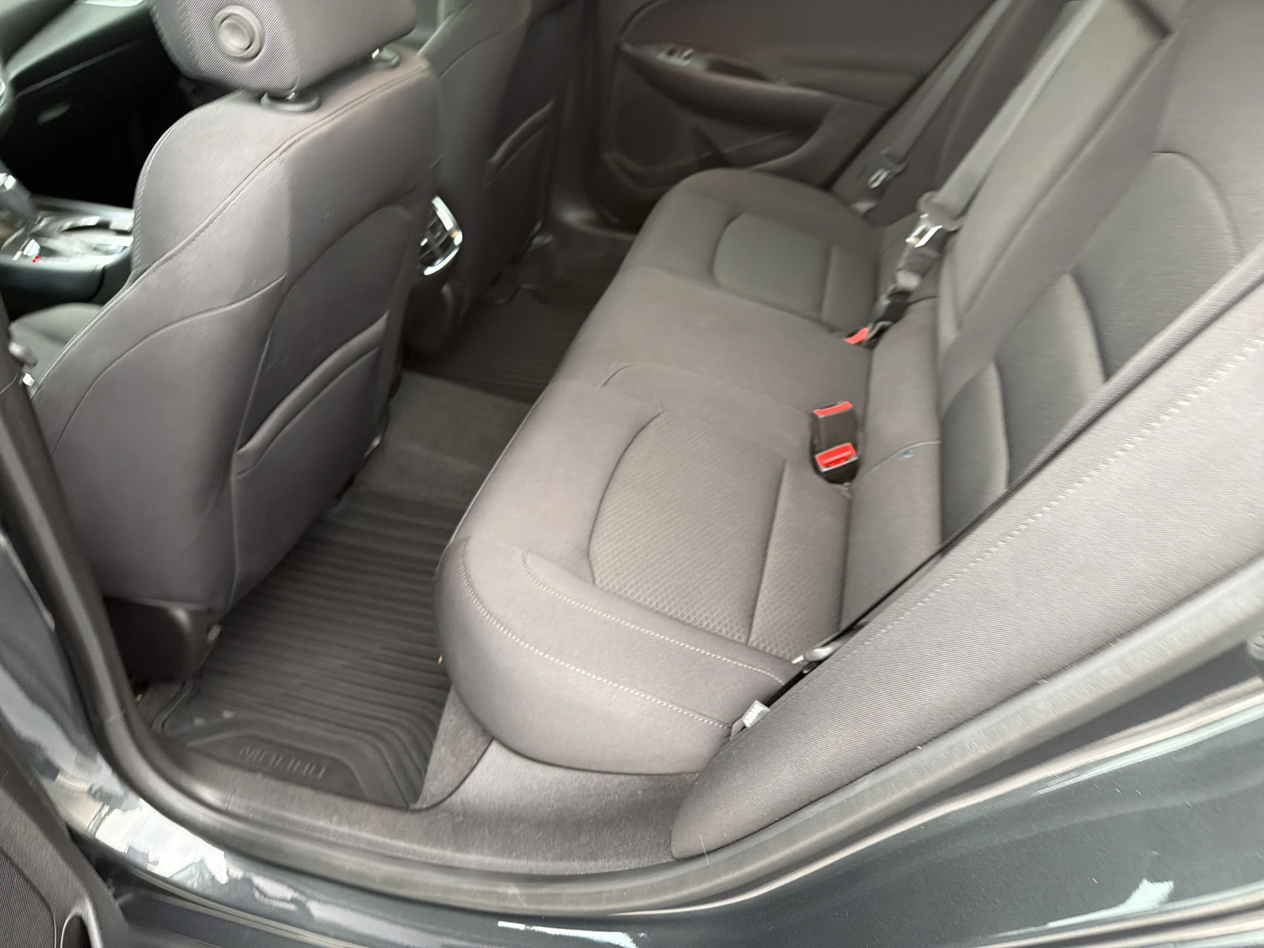 Used 2017 Chevrolet Malibu LT FWD image 46